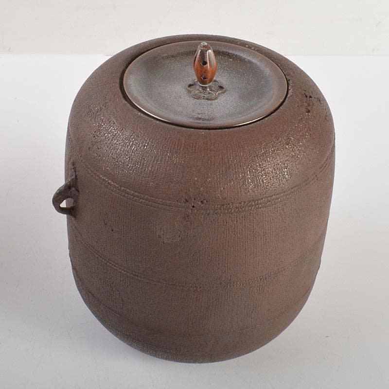 茶道具　釜師　畠春斎作　立俵釜　鉄釜　共箱　M　6614C