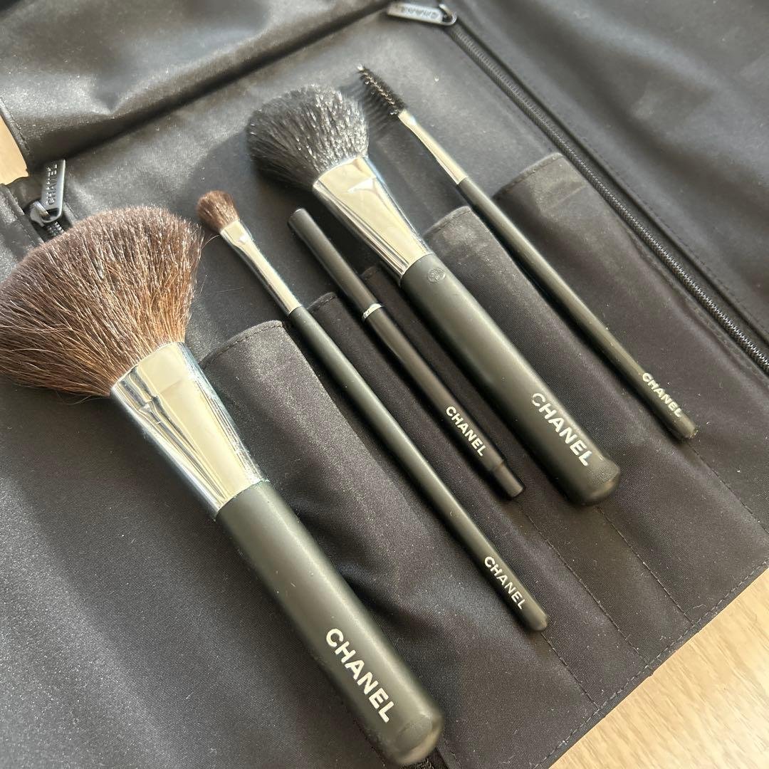 CHANEL メイクブラシセット 5本入り