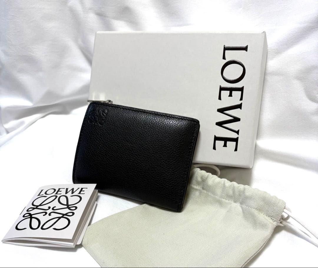 美品　LOEWE ロエベ アナグラム スリムコンパクトウォレット 二つ折り 黒