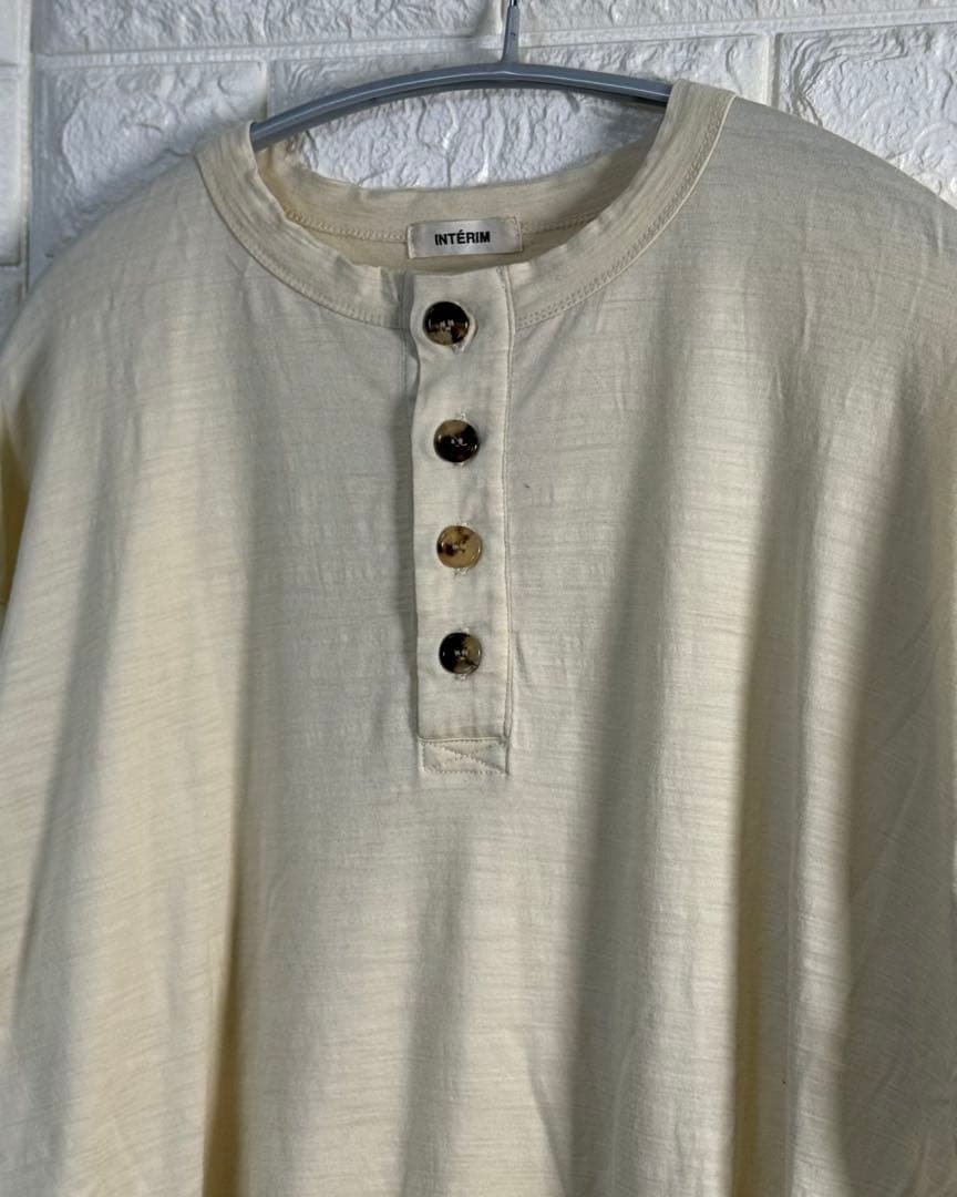 INTERIMインテリム メリノ ウール ヘンリーネックTシャツ 生成り