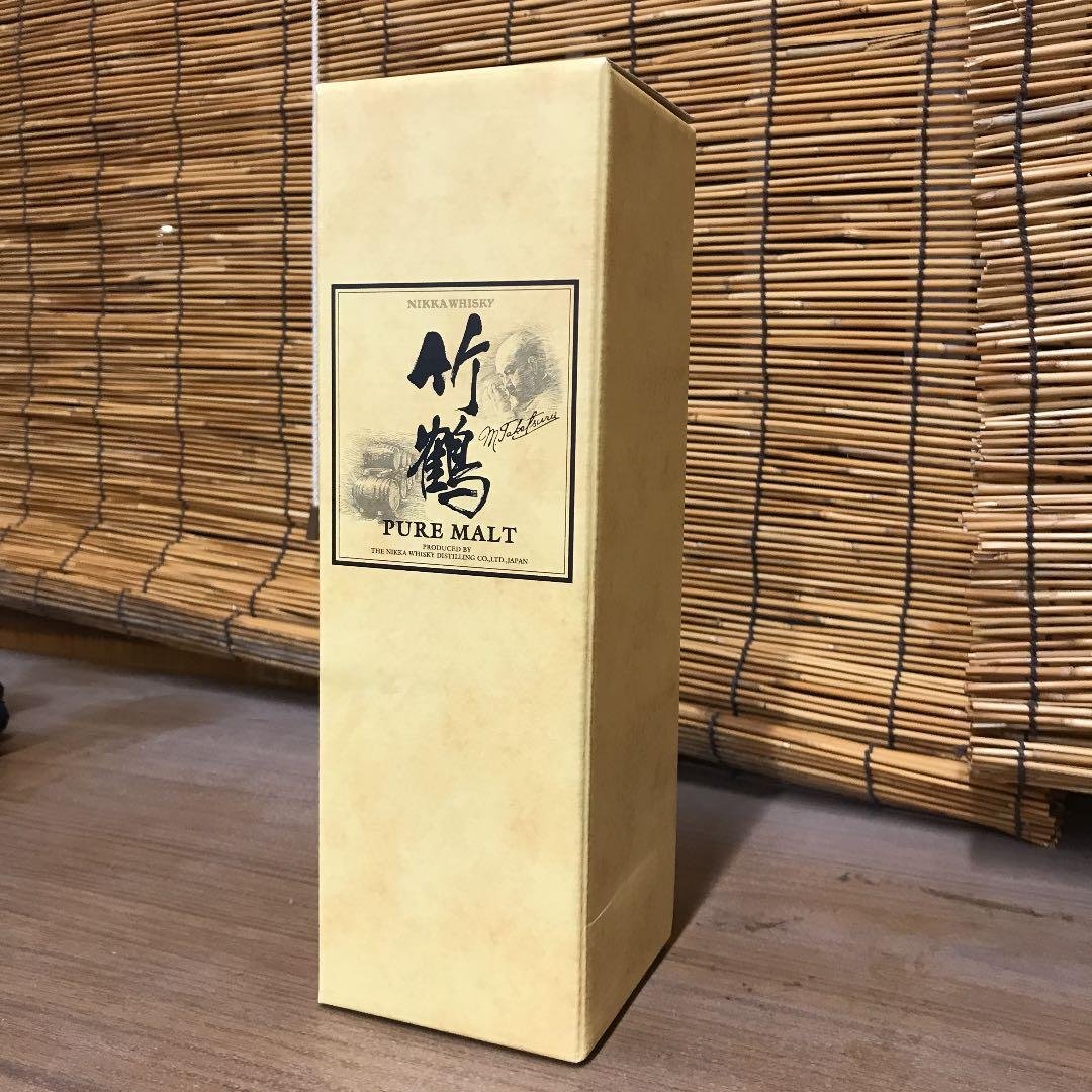 竹鶴17年 ピュアモルト 700ml 専用箱入り