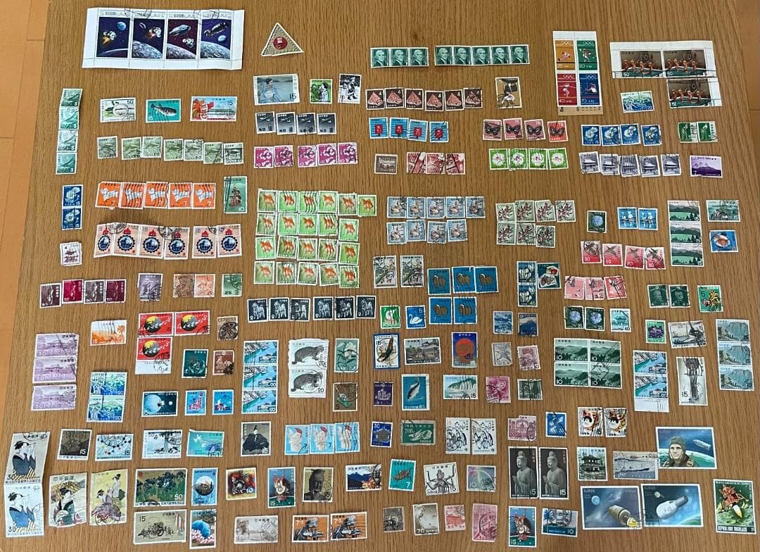 大量使用済切手コレクション250枚以上