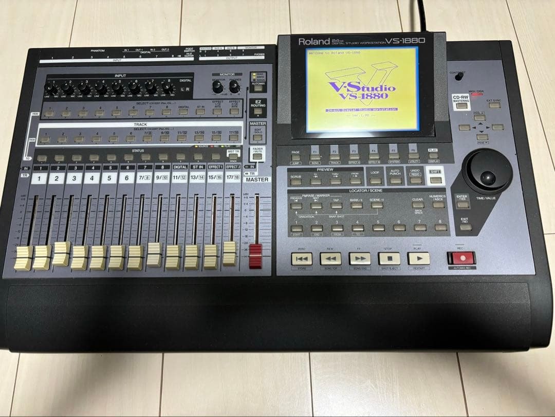 Roland VS-1880 マルチトラックレコーダー