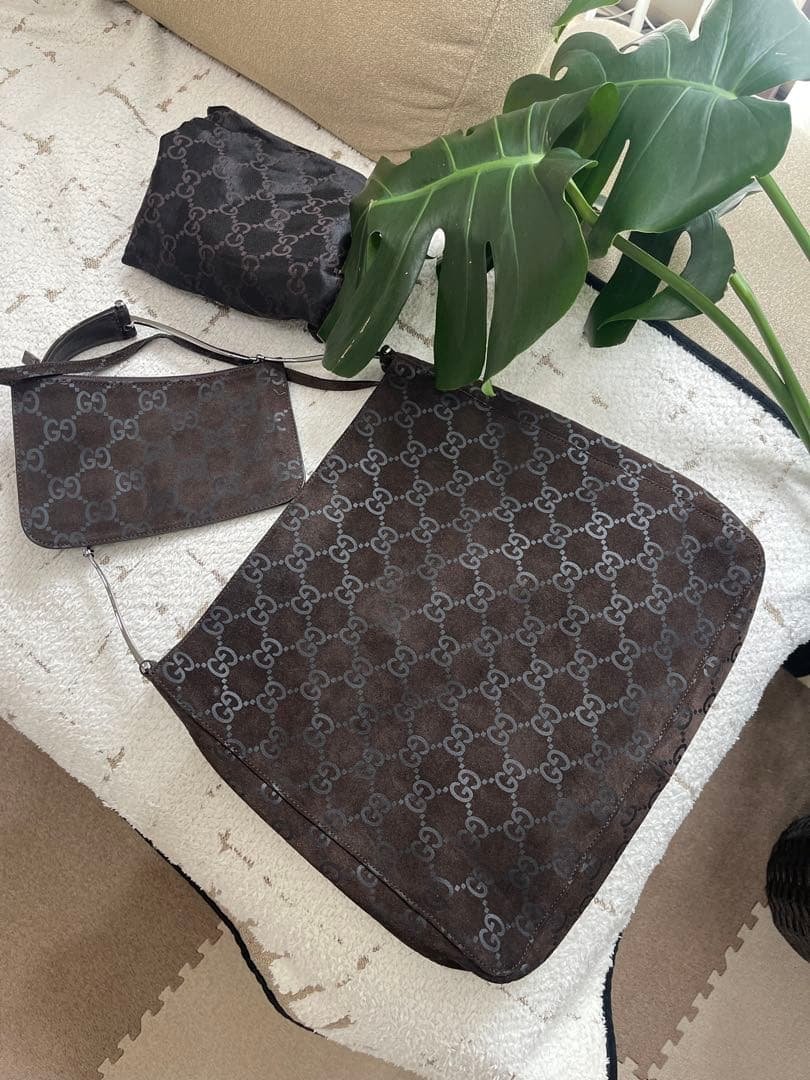 RARE TOKYOGucci ブラウン スエード ショルダーバッグ
