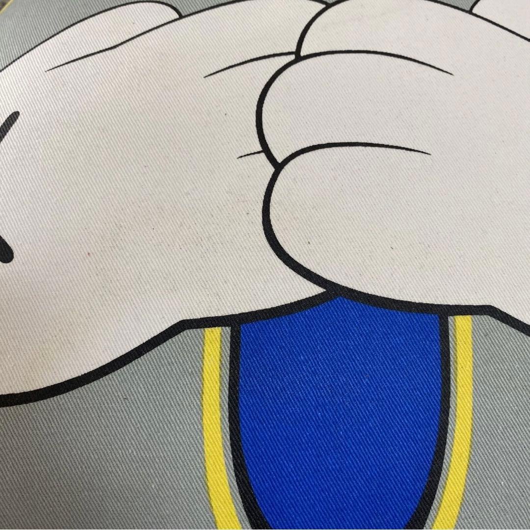 KAWS OriginalFake カウズ オリジナルフェイク クッション 青