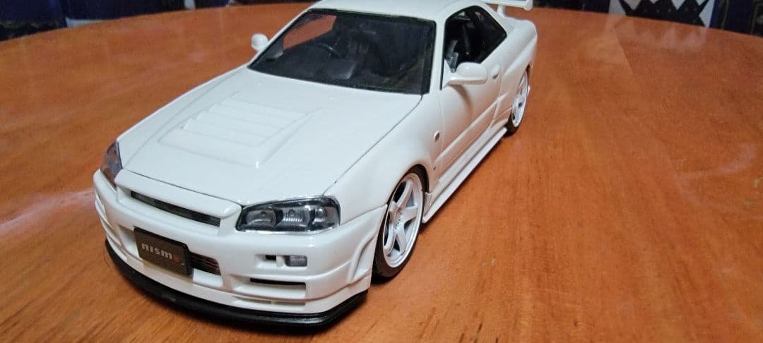ホットワークス1/24 日産スカイラインGT-R R34V-SPECII2002
