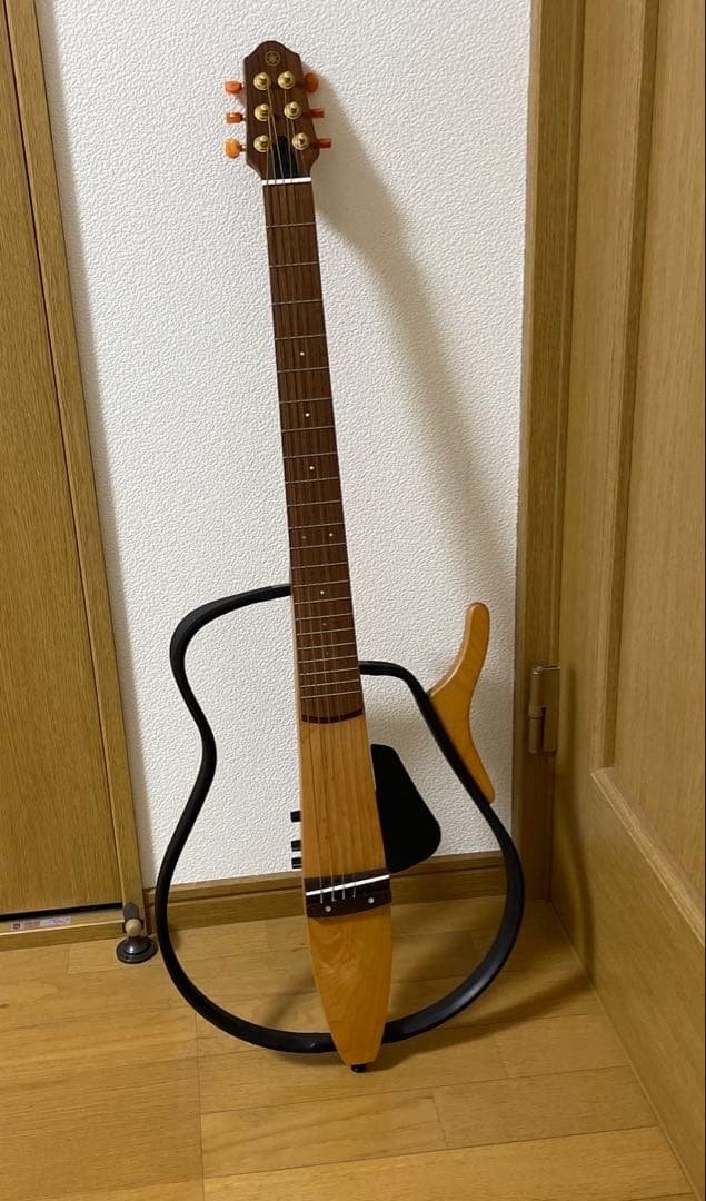 ヤマハ　SLG100S サイレントギター