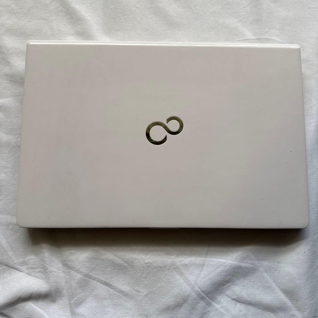 LIFEBOOK　FMVS90WW　ノートパソコン