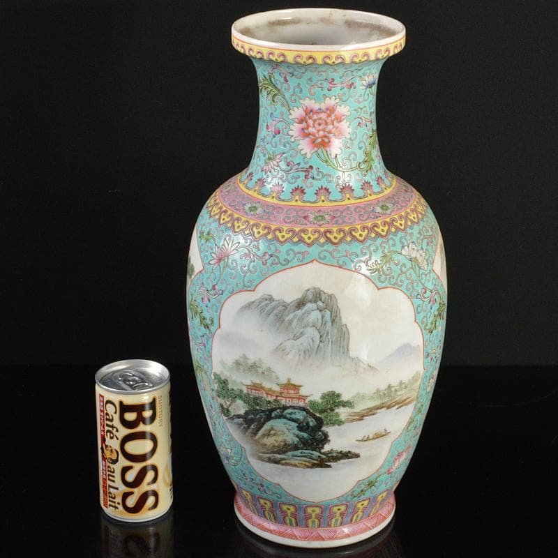 中国　中国景徳鎮製款　粉彩　花弁山水文盤口瓶　M　R6661B