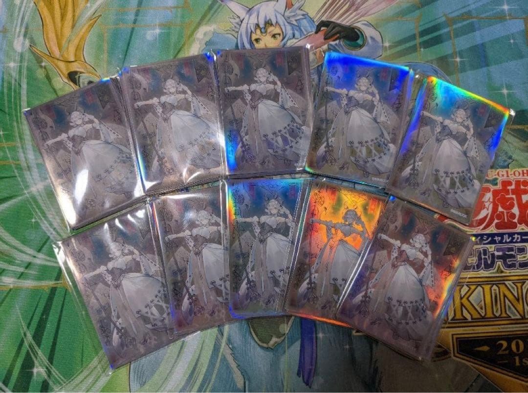 【新品未開封】白銀の城ラビュリンス　スリーブ100枚