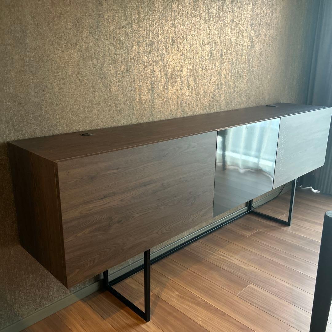 【モデルルーム展示品】木目調テレビボード　サイドボード　モダンスタイル