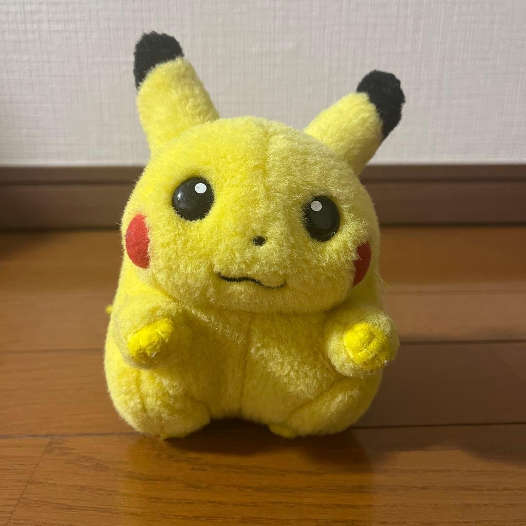 タカラトミー レトロ ピカチュウ ぬいぐるみ