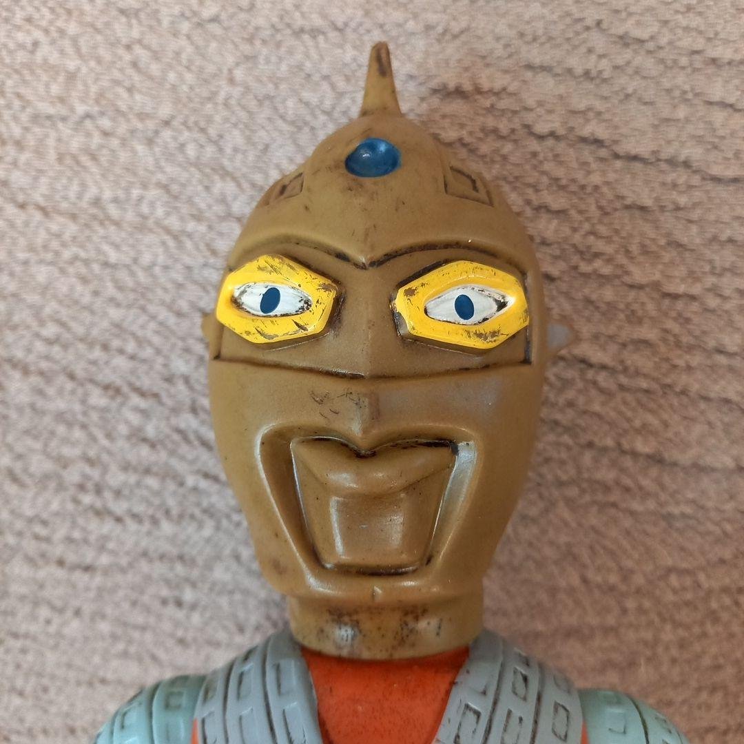 ウルトラセブンブルマアクソフビ