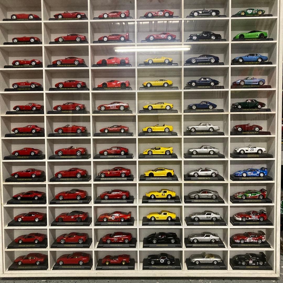 歴代フェラーリ　1/43 72台　オーダーメイドケース付　引き取り限定